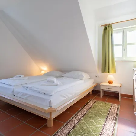 Rugana - Komfort Mit 2 Schlafzimmern Und Terrasse A71 * Dranske